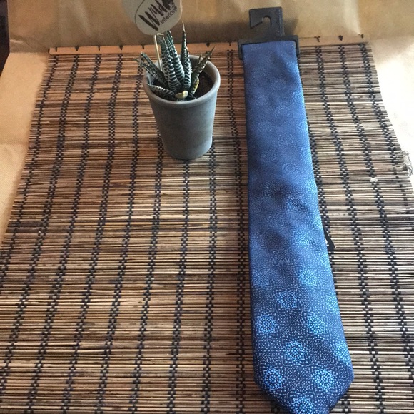 NWT Express tie - Picture 2 of 3